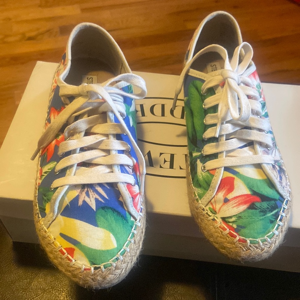 Steve Madden Casual Sneaker/Boat shoe